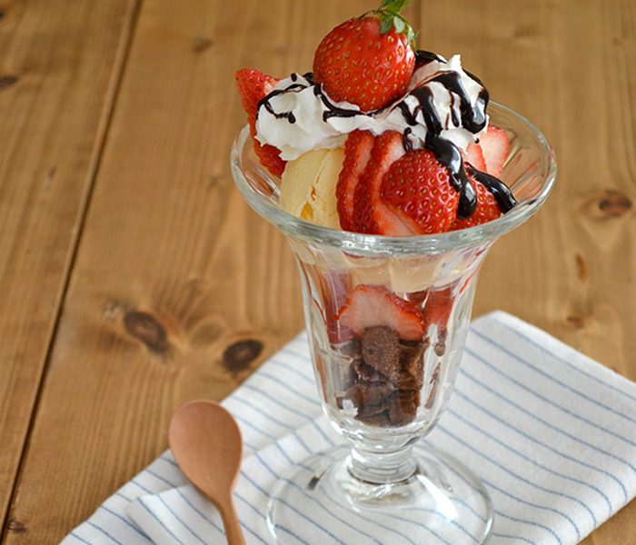 アイスクリームの盛り付けに 和 洋のデザートカップ アイスクリームスプーン