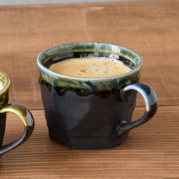 おしゃれなマグカップは 朝食のコーヒーにぴったりのサイズ 人気のおしゃれカフェ食器